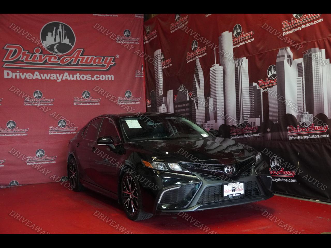 Toyota Camry SE Auto (Natl) 2023