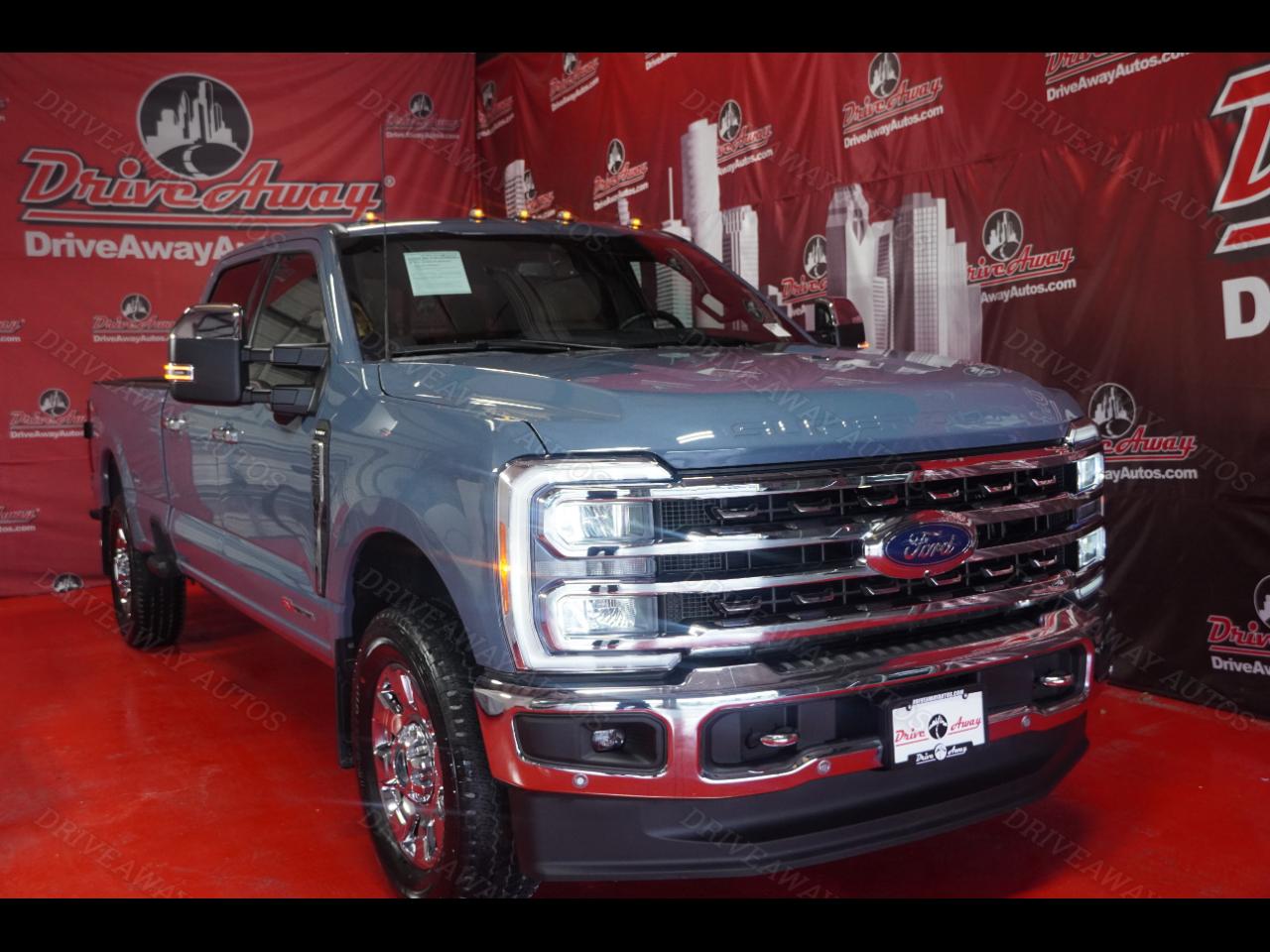 Ford Super Duty F-350 SRW King Ranch 4WD Crew Cab 8' Box 2023