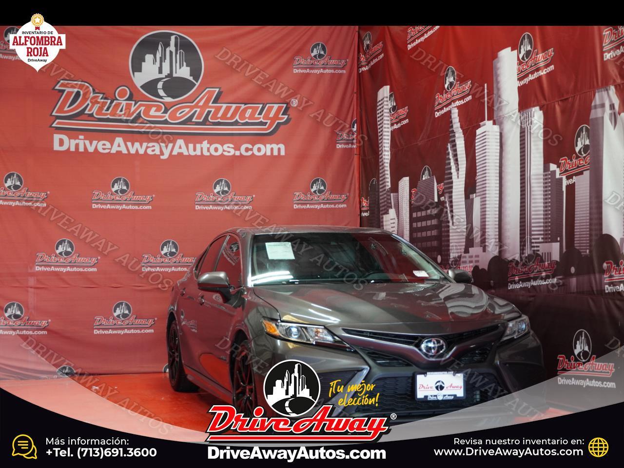 Toyota Camry SE Auto (Natl) 2021
