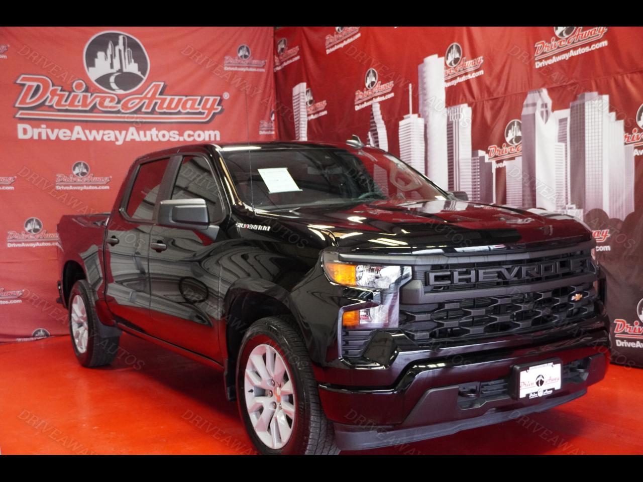 Chevrolet Silverado 1500 2WD Crew Cab 147" Custom 2024