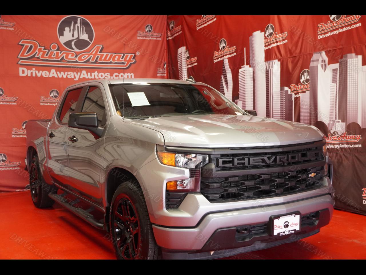 Chevrolet Silverado 1500 2WD Crew Cab 147" Custom 2023