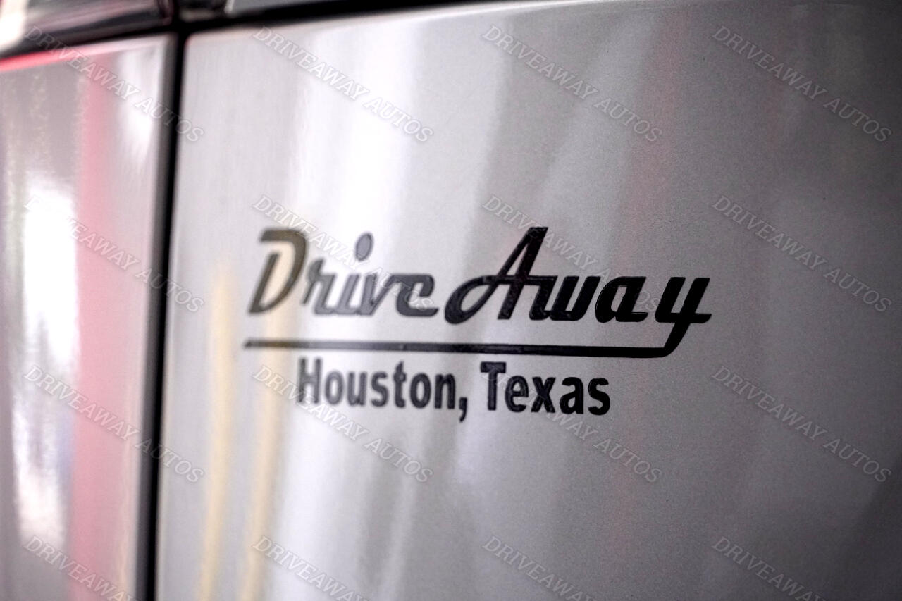 Toyota RAV4 XLE FWD (Natl) 2024 Toyota RAV4 XLE FWD (Natl) 2024