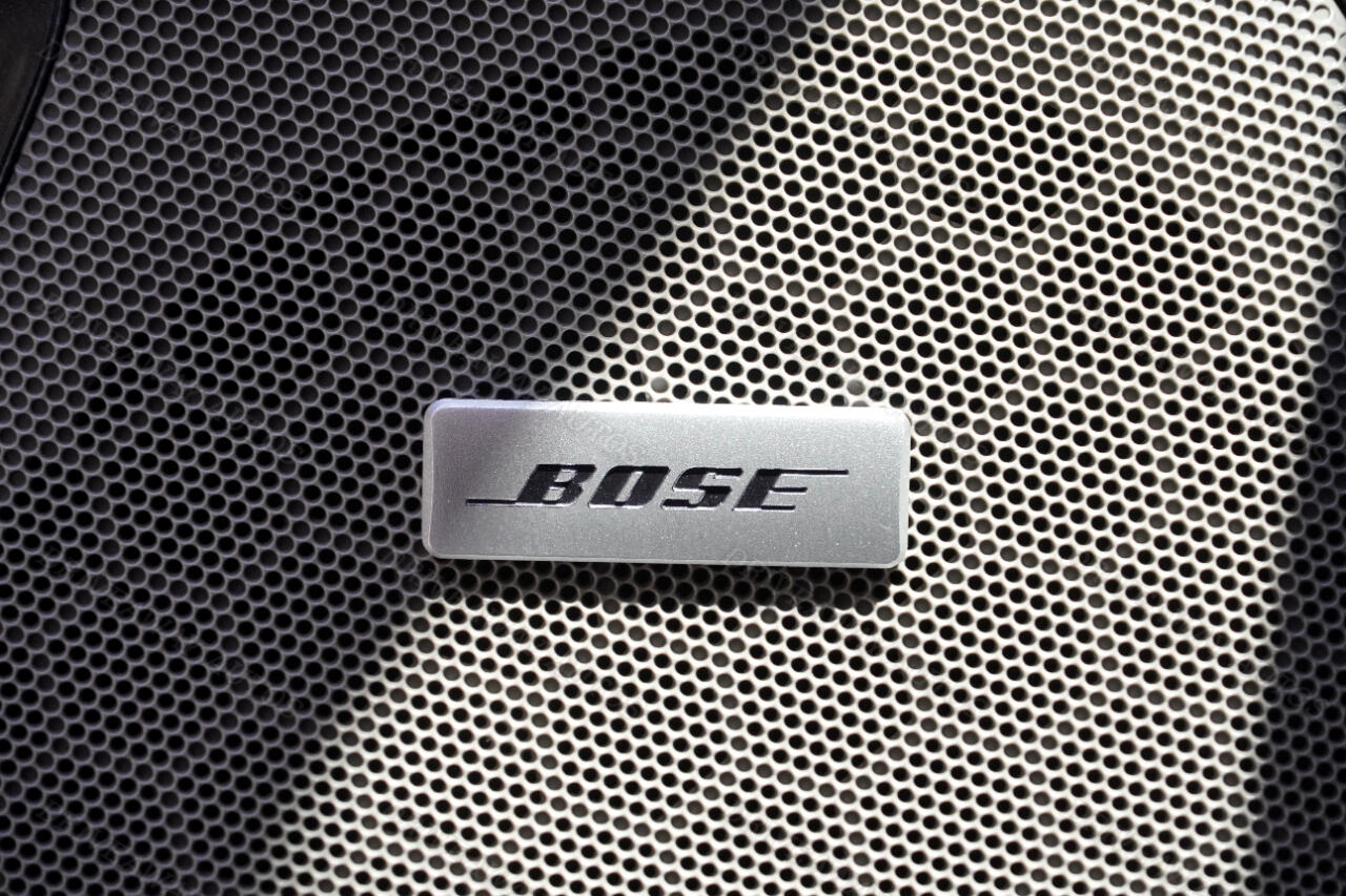 GMC Yukon XL 2WD 4dr SLT 2023 GMC Yukon XL 2WD 4dr SLT 2023