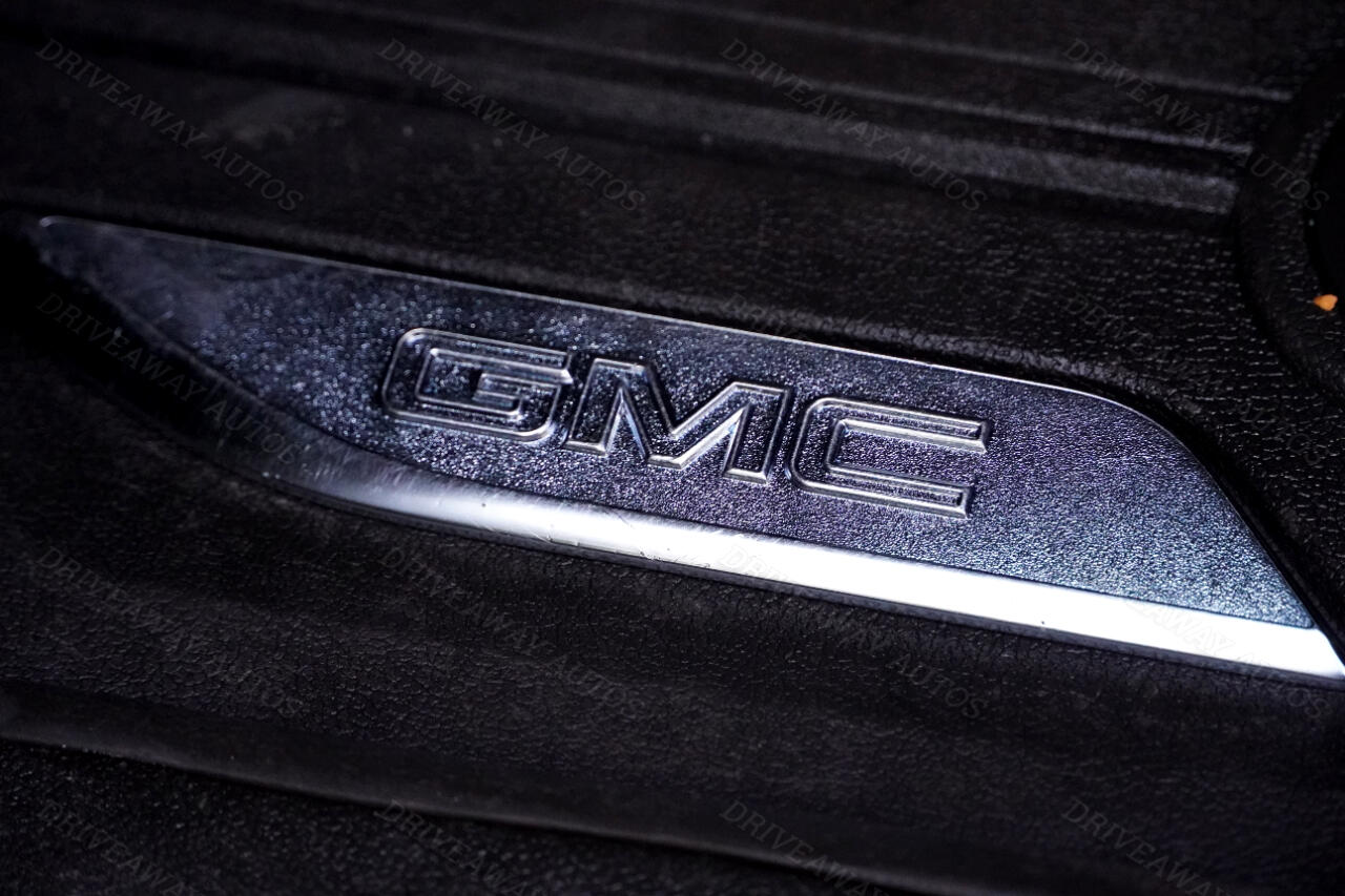 GMC Yukon XL 2WD 4dr SLT 2023 GMC Yukon XL 2WD 4dr SLT 2023