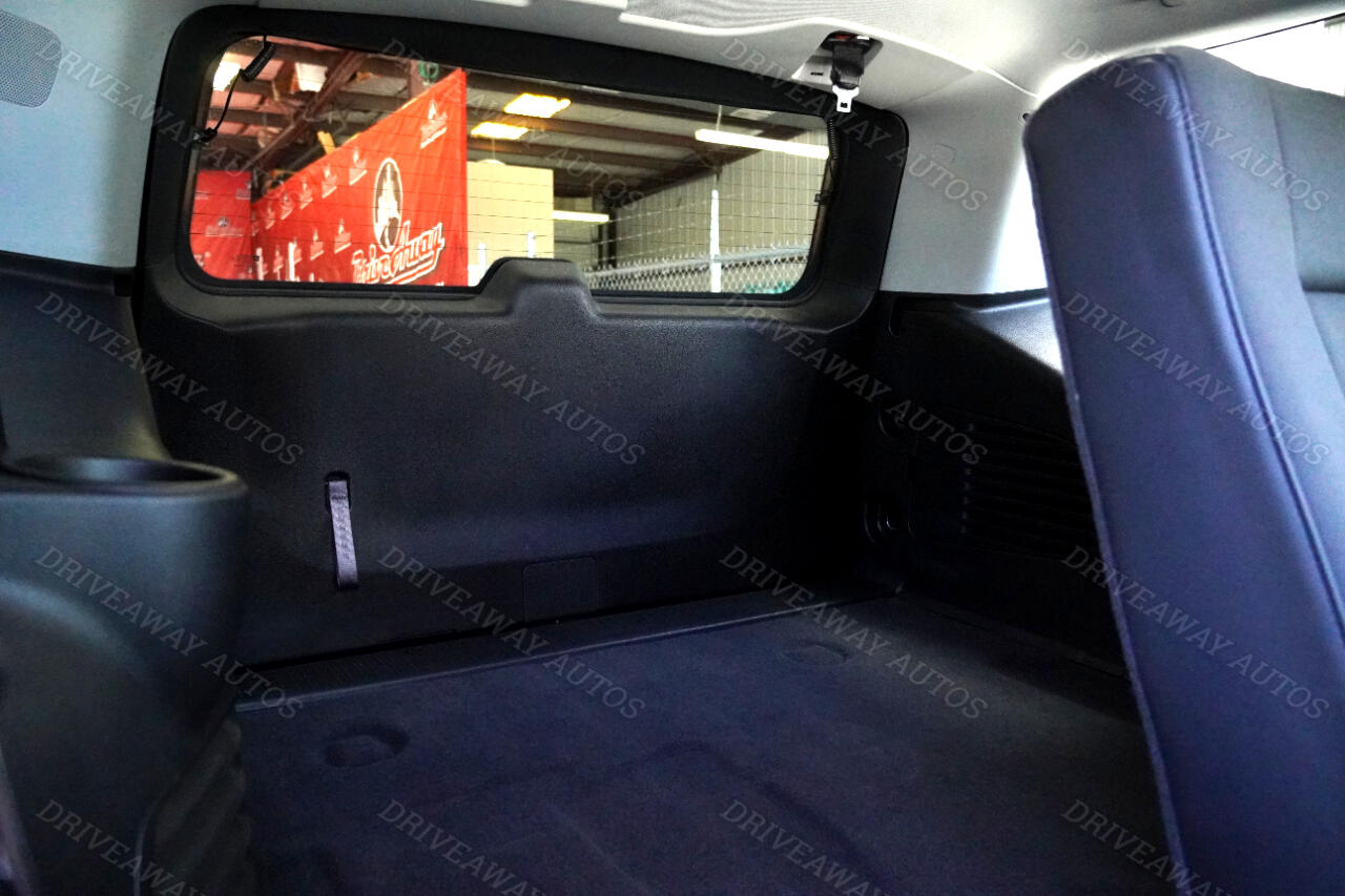 Chevrolet Tahoe 2WD 4dr LS 2020 Chevrolet Tahoe 2WD 4dr LS 2020