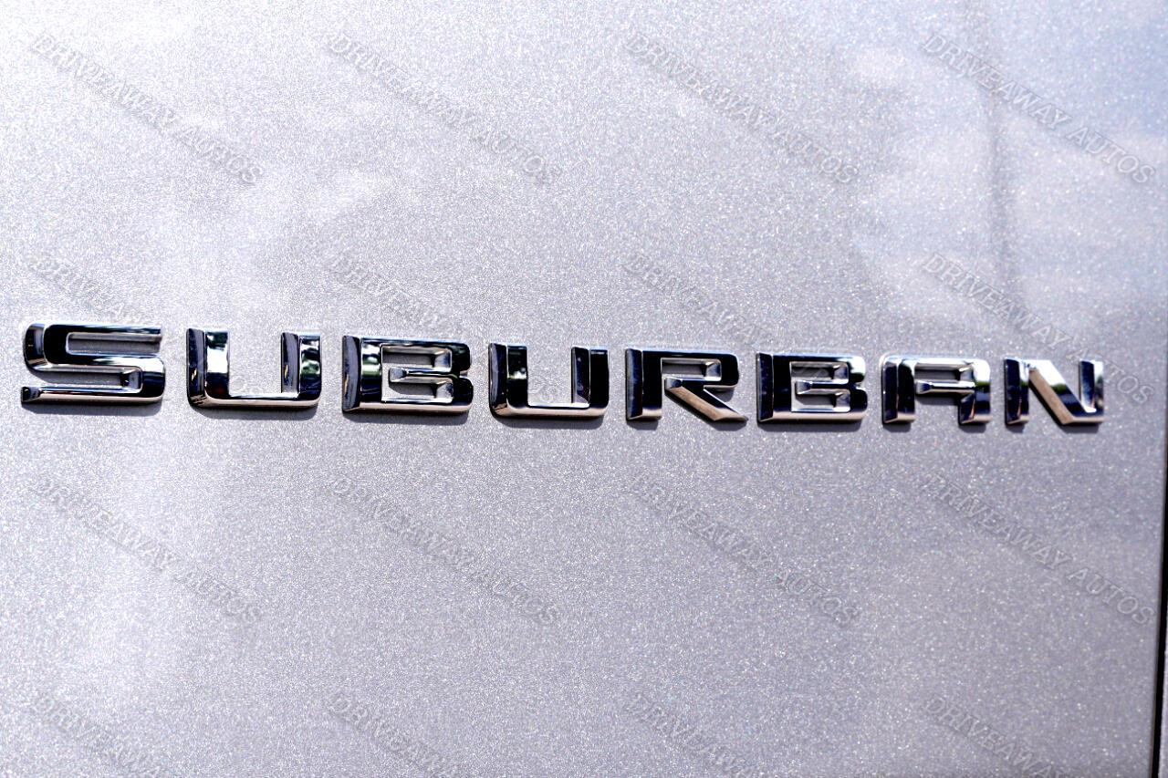 Chevrolet Suburban 2WD 4dr LT 2023 Chevrolet Suburban 2WD 4dr LT 2023