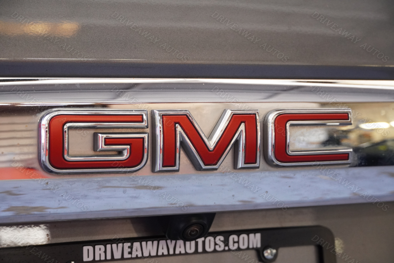 GMC Yukon 4WD 4dr SLT 2022 GMC Yukon 4WD 4dr SLT 2022