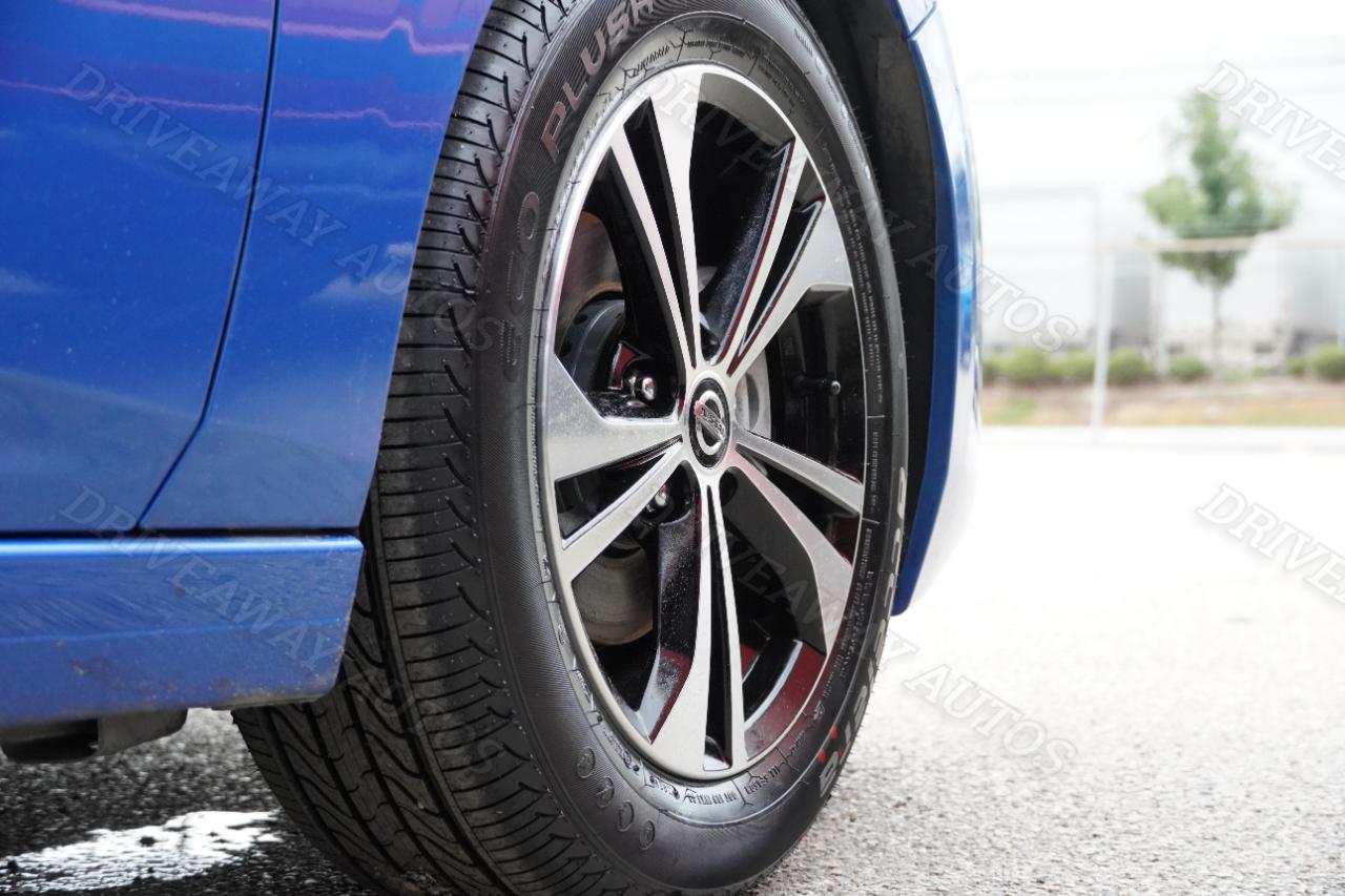 Nissan Sentra SV CVT 2022