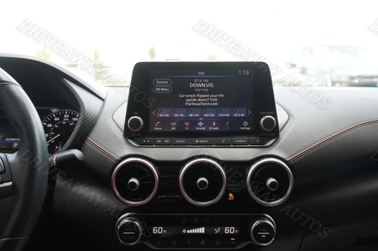 Nissan Sentra SR CVT 2021