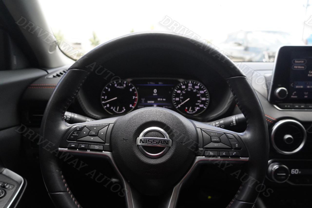 Nissan Sentra SR CVT 2021