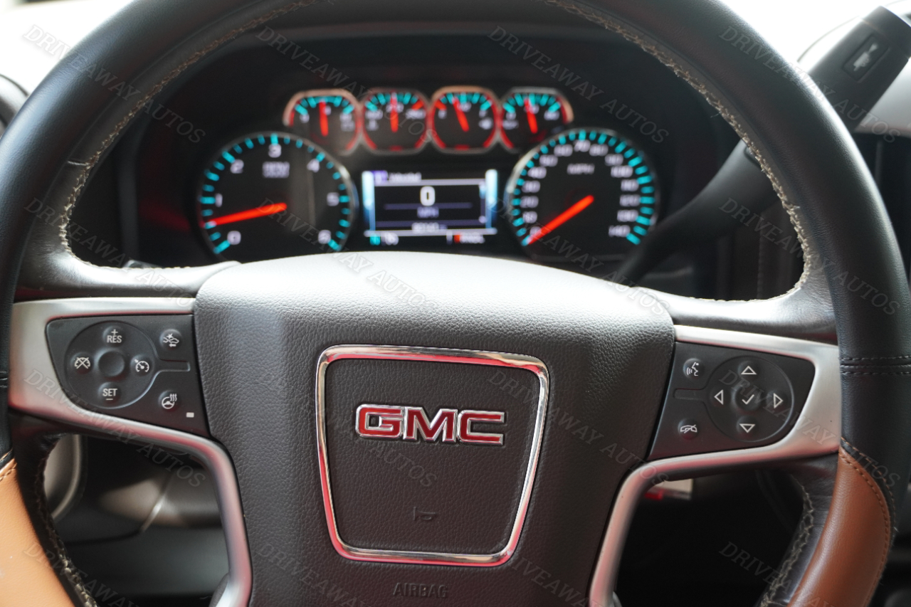 GMC Sierra 1500 4WD Crew Cab 143.5" SLT 2018 GMC Sierra 1500 4WD Crew Cab 143.5" SLT 2018