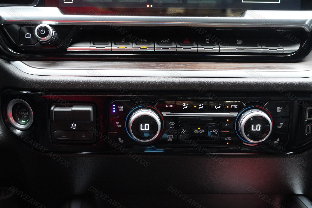 GMC Sierra 2500HD 4WD Crew Cab 159" SLT 2024 GMC Sierra 2500HD 4WD Crew Cab 159" SLT 2024