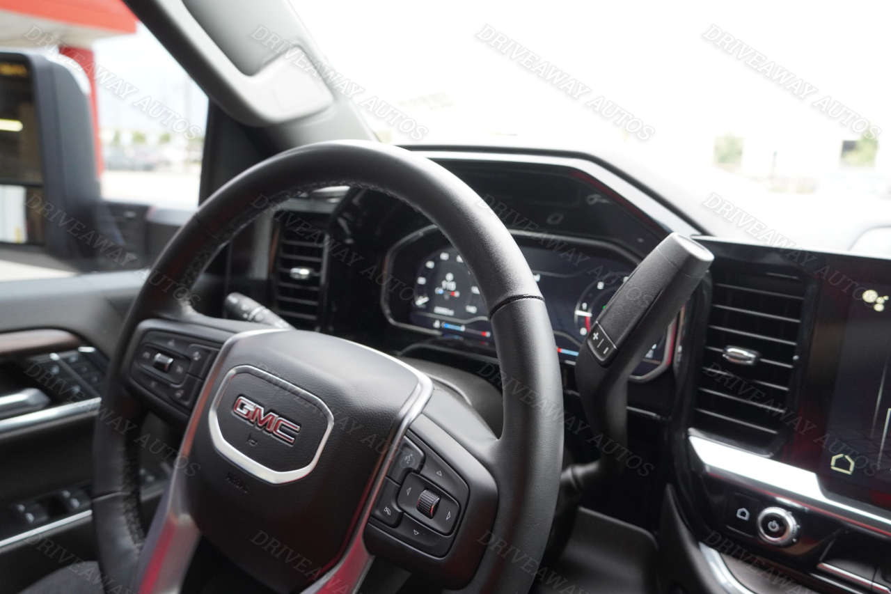 GMC Sierra 2500HD 4WD Crew Cab 159" SLT 2024 GMC Sierra 2500HD 4WD Crew Cab 159" SLT 2024