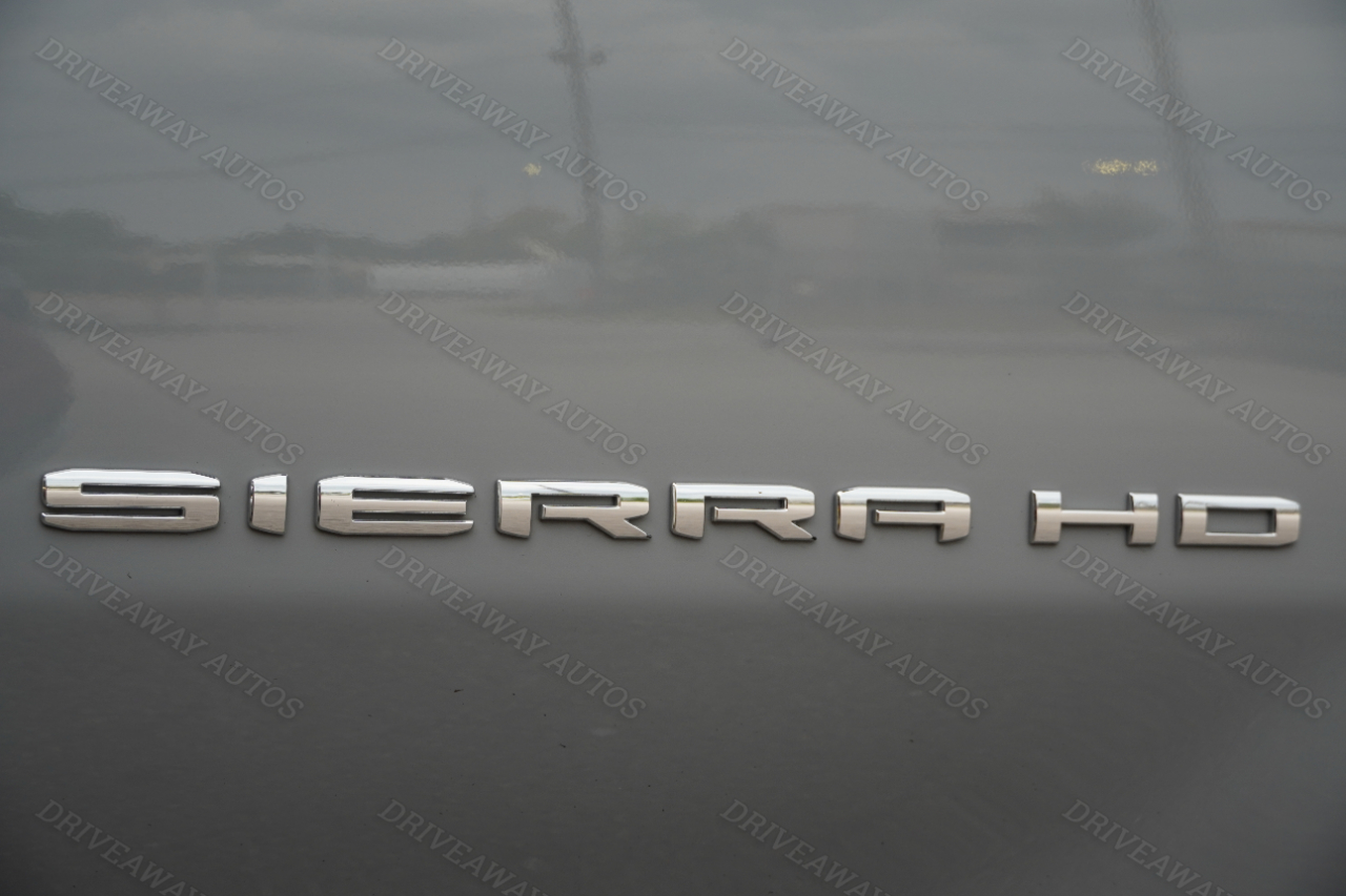 GMC Sierra 2500HD 4WD Crew Cab 159" SLT 2024 GMC Sierra 2500HD 4WD Crew Cab 159" SLT 2024