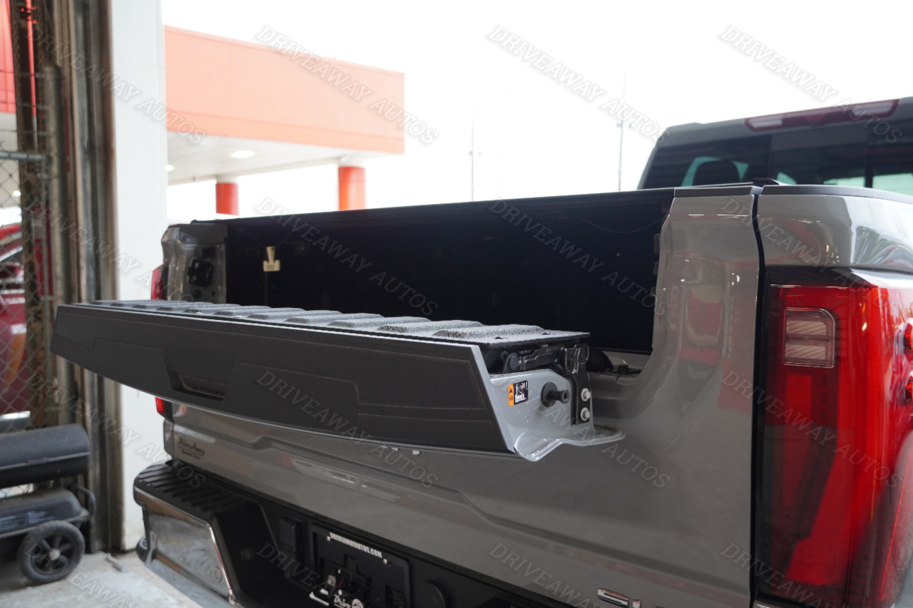 GMC Sierra 2500HD 4WD Crew Cab 159" SLT 2024 GMC Sierra 2500HD 4WD Crew Cab 159" SLT 2024