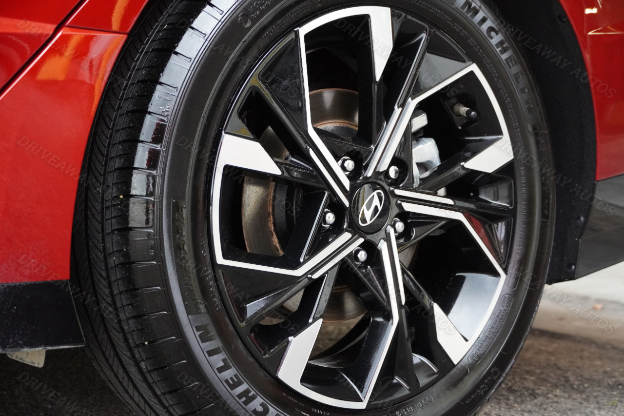 Hyundai Sonata SEL 2.5L FWD 2024 Hyundai Sonata SEL 2.5L FWD 2024