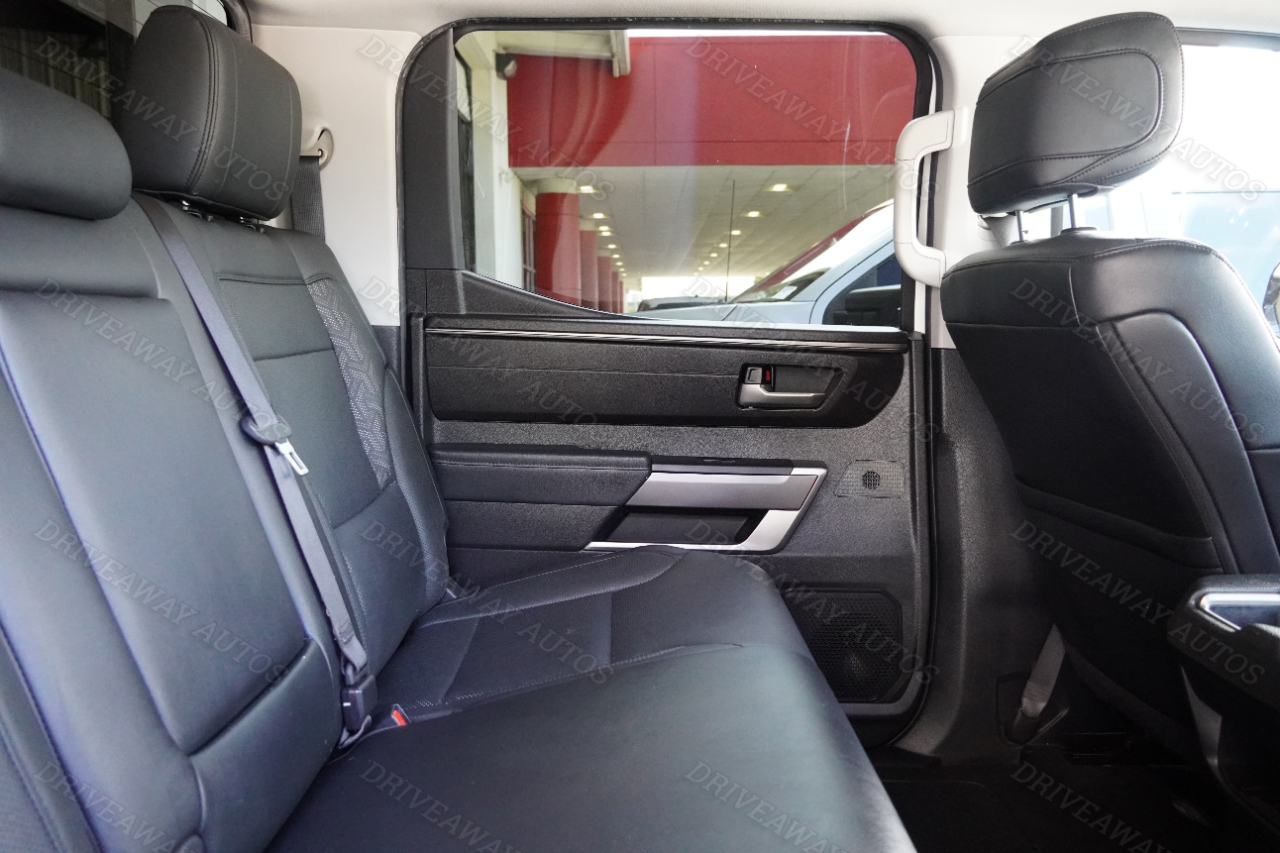 Toyota Tundra 2WD SR5 CrewMax 5.5' Bed (Natl) 2022 Toyota Tundra 2WD SR5 CrewMax 5.5' Bed (Natl) 2022