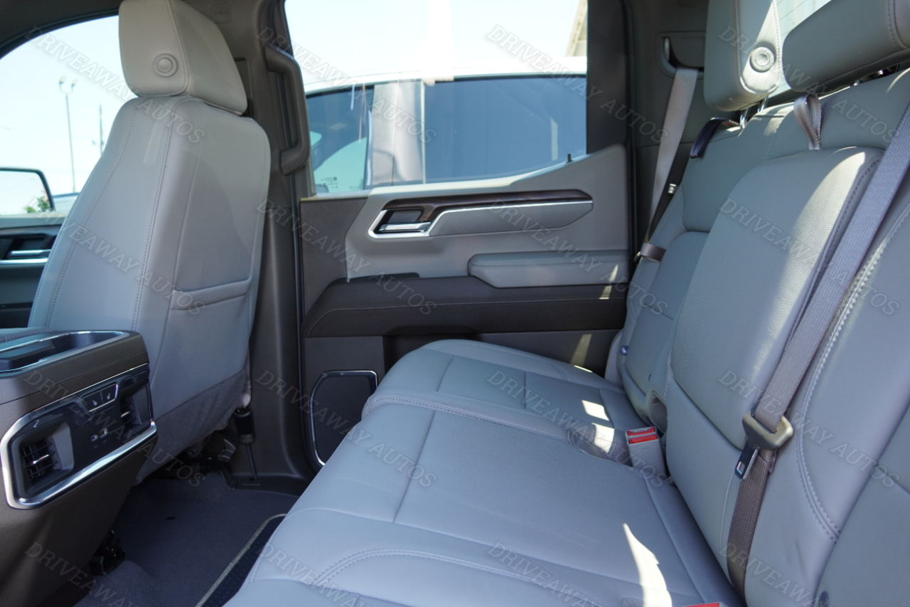 GMC Sierra 1500 4WD Crew Cab 147" SLT 2024 GMC Sierra 1500 4WD Crew Cab 147" SLT 2024