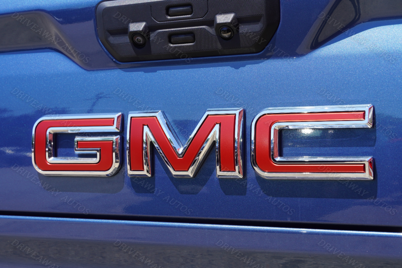 GMC Sierra 1500 4WD Crew Cab 147" SLT 2024 GMC Sierra 1500 4WD Crew Cab 147" SLT 2024