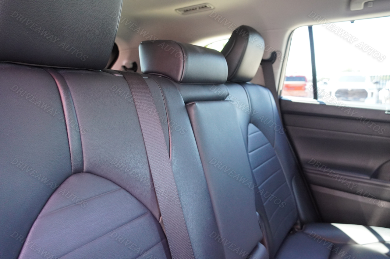 Toyota Highlander XLE AWD (Natl) 2021 Toyota Highlander XLE AWD (Natl) 2021