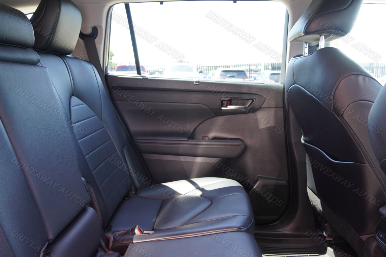 Toyota Highlander XLE AWD (Natl) 2021 Toyota Highlander XLE AWD (Natl) 2021