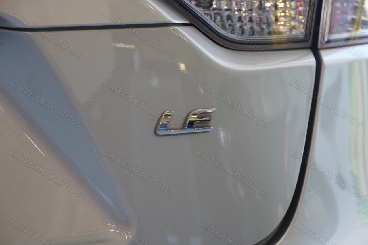 Toyota Corolla LE CVT (Natl) 2024 Toyota Corolla LE CVT (Natl) 2024