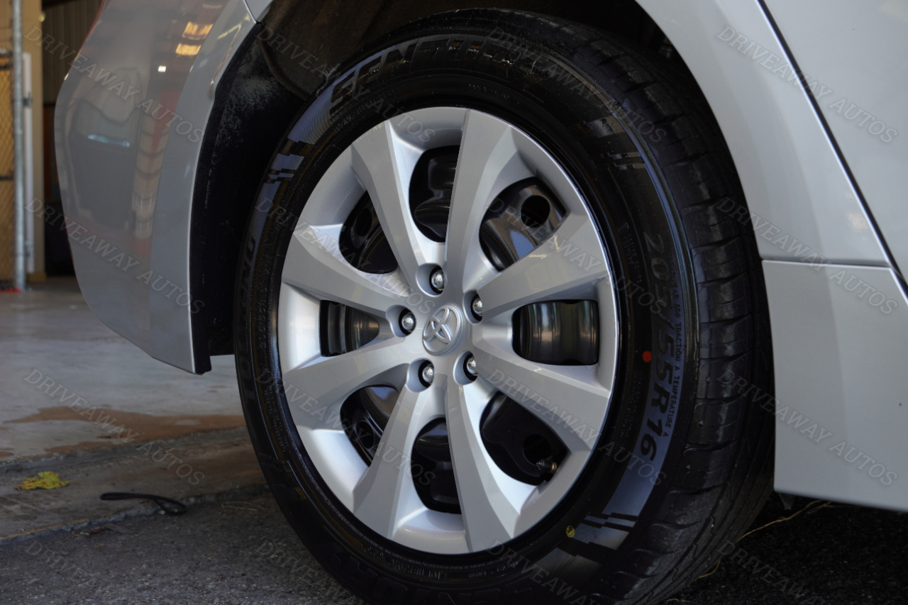 Toyota Corolla LE CVT (Natl) 2024 Toyota Corolla LE CVT (Natl) 2024