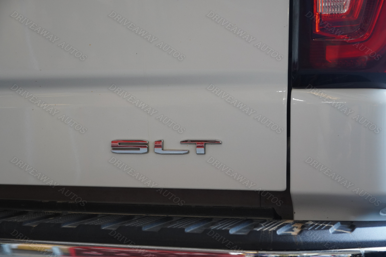 GMC Sierra 1500 4WD Crew Cab 147" SLT 2019 GMC Sierra 1500 4WD Crew Cab 147" SLT 2019