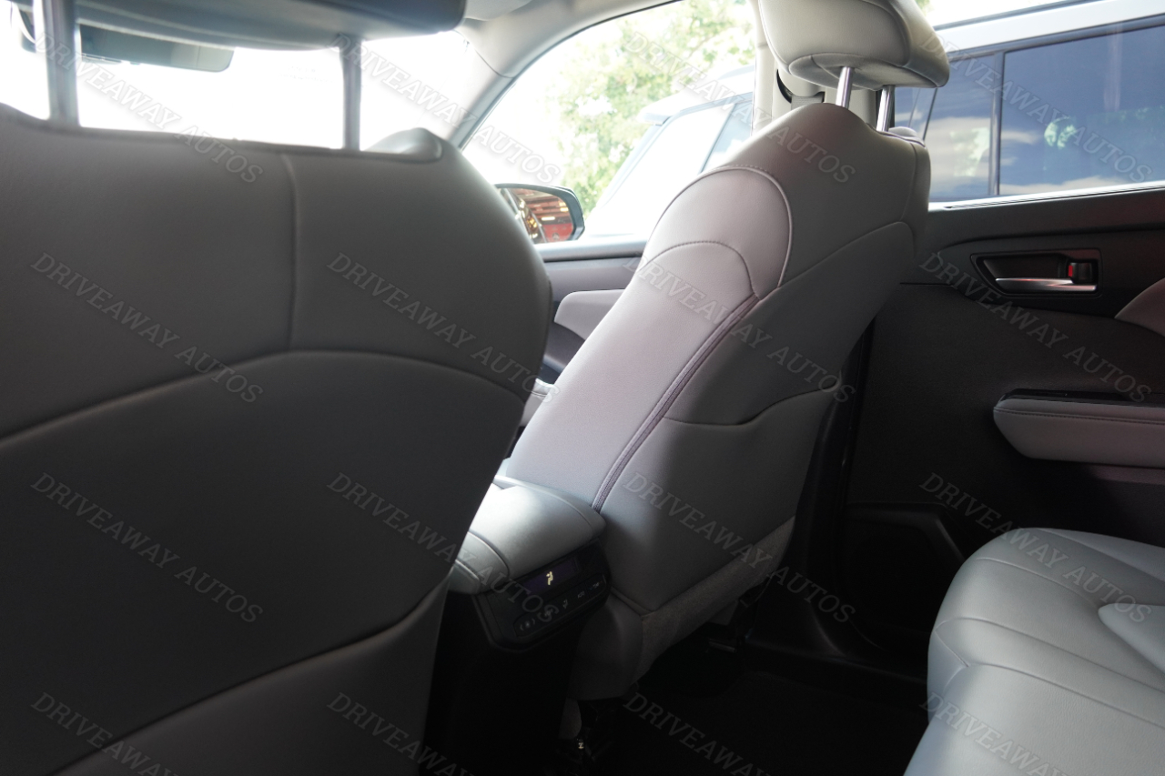 Toyota Highlander XLE FWD (Natl) 2022 Toyota Highlander XLE FWD (Natl) 2022