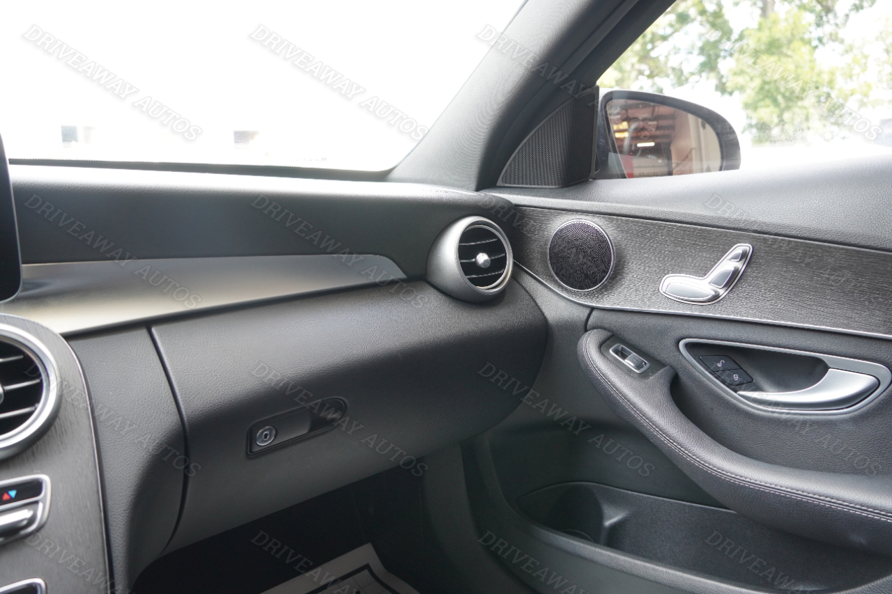 Mercedes-Benz C-Class C 300 Sedan 2020 Mercedes-Benz C-Class C 300 Sedan 2020