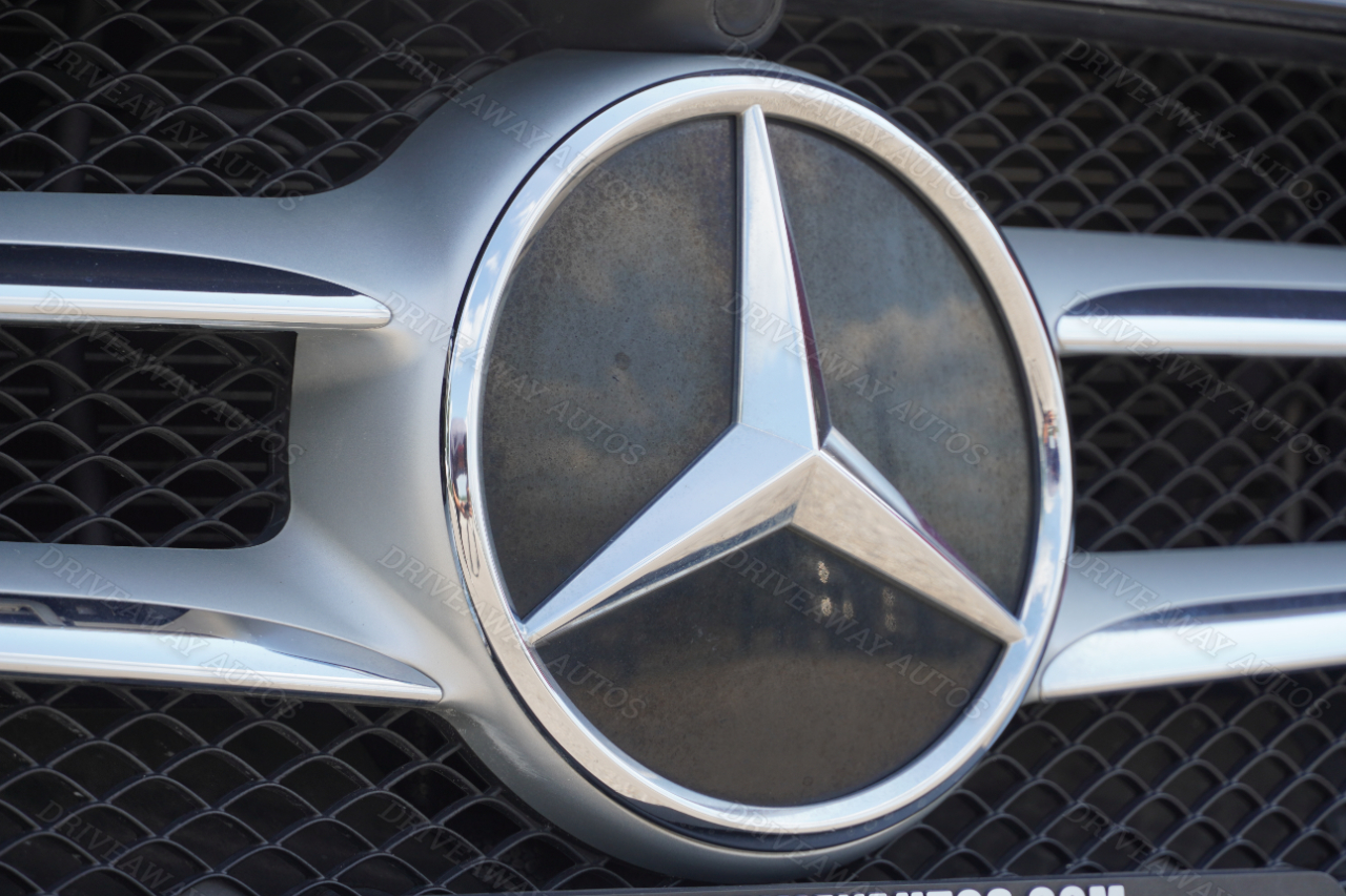 Mercedes-Benz C-Class C 300 Sedan 2020 Mercedes-Benz C-Class C 300 Sedan 2020