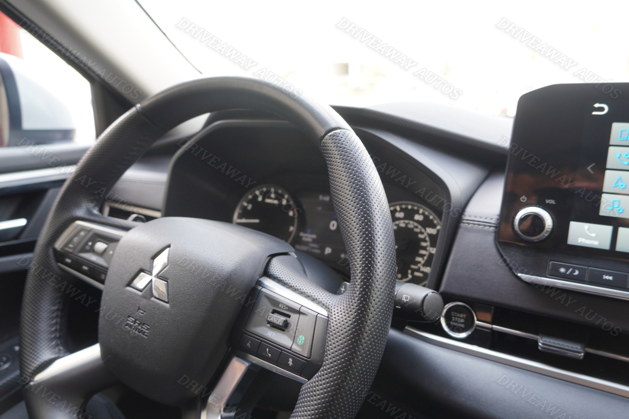 Mitsubishi Outlander SE FWD 2024 Mitsubishi Outlander SE FWD 2024