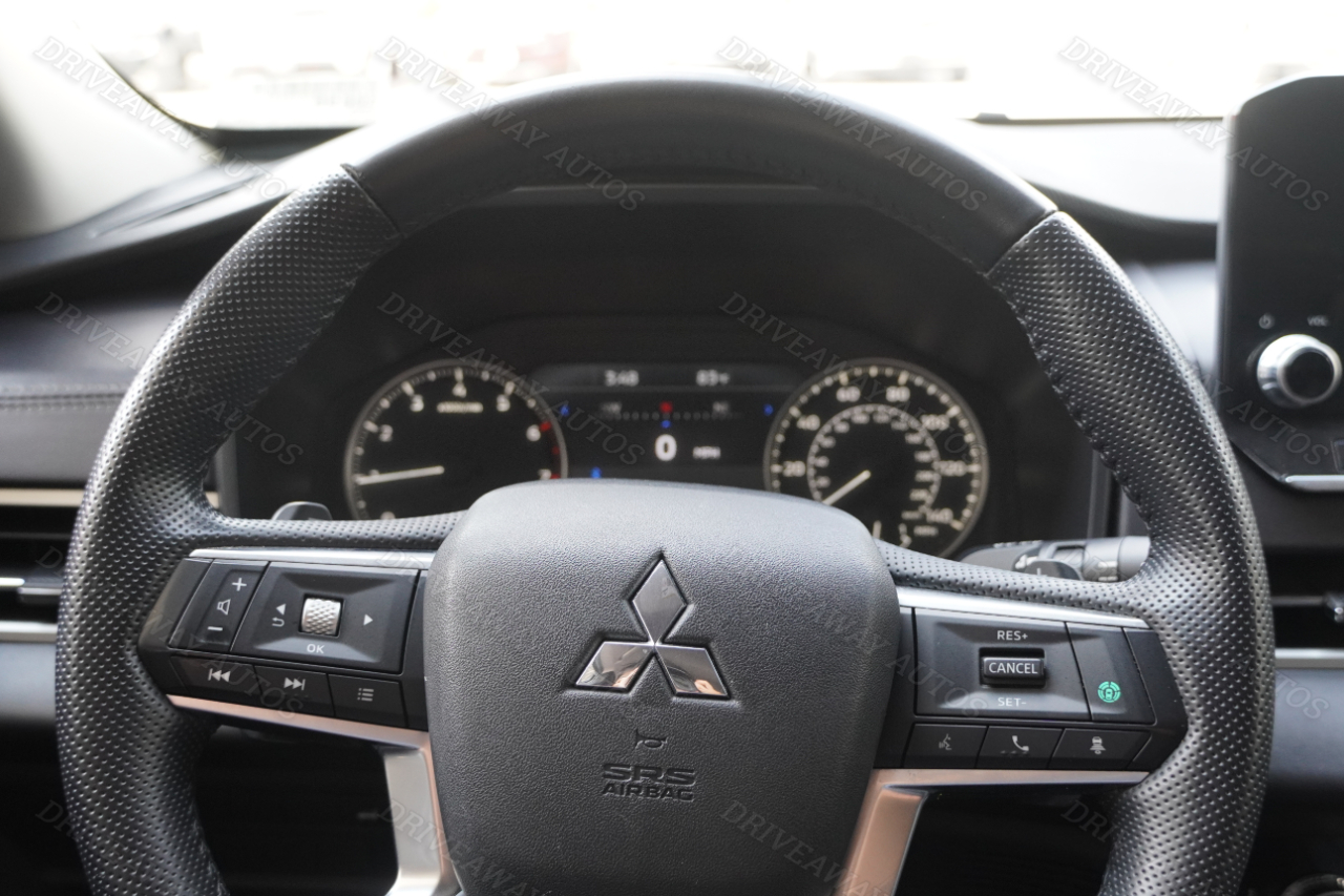 Mitsubishi Outlander SE FWD 2024 Mitsubishi Outlander SE FWD 2024