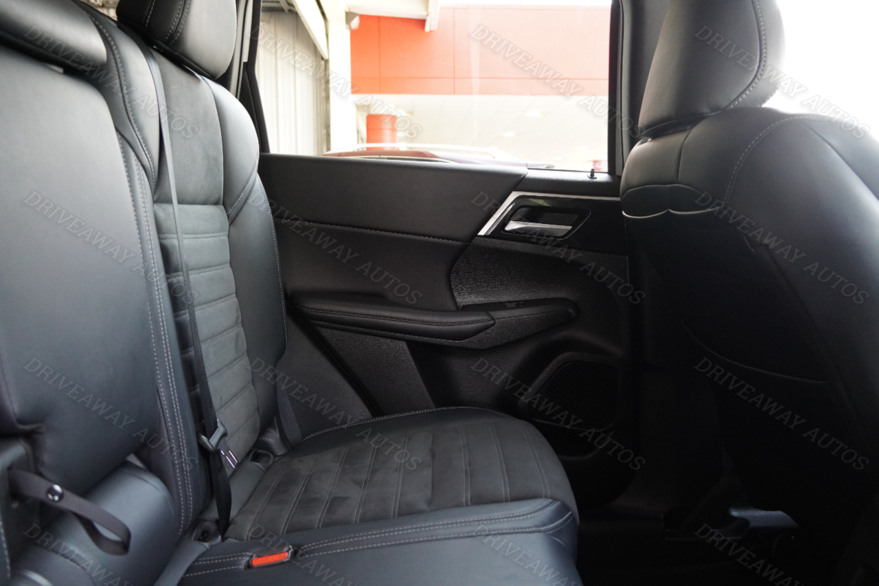 Mitsubishi Outlander SE FWD 2024 Mitsubishi Outlander SE FWD 2024