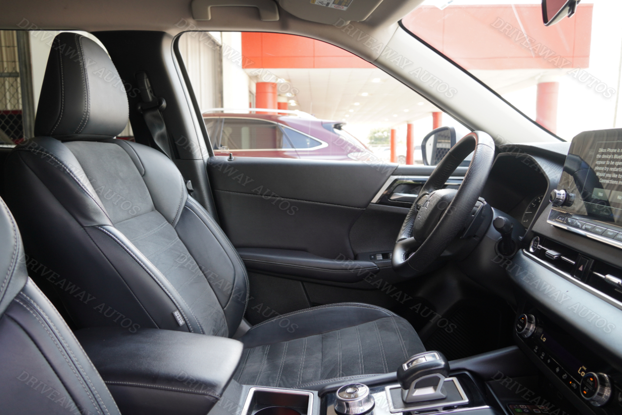 Mitsubishi Outlander SE FWD 2024 Mitsubishi Outlander SE FWD 2024