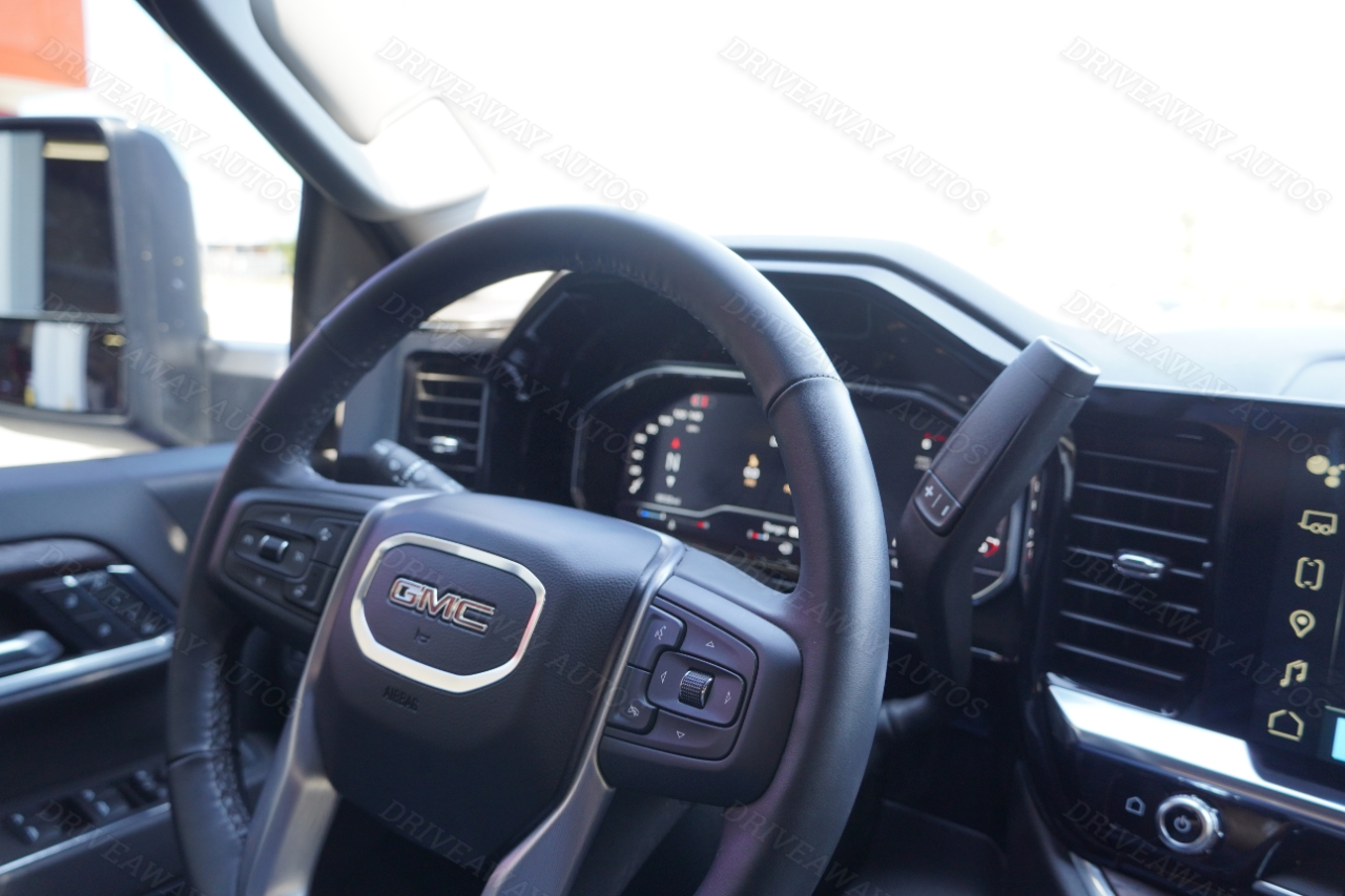 GMC Sierra 2500HD 4WD Crew Cab 159" SLT 2025 GMC Sierra 2500HD 4WD Crew Cab 159" SLT 2025