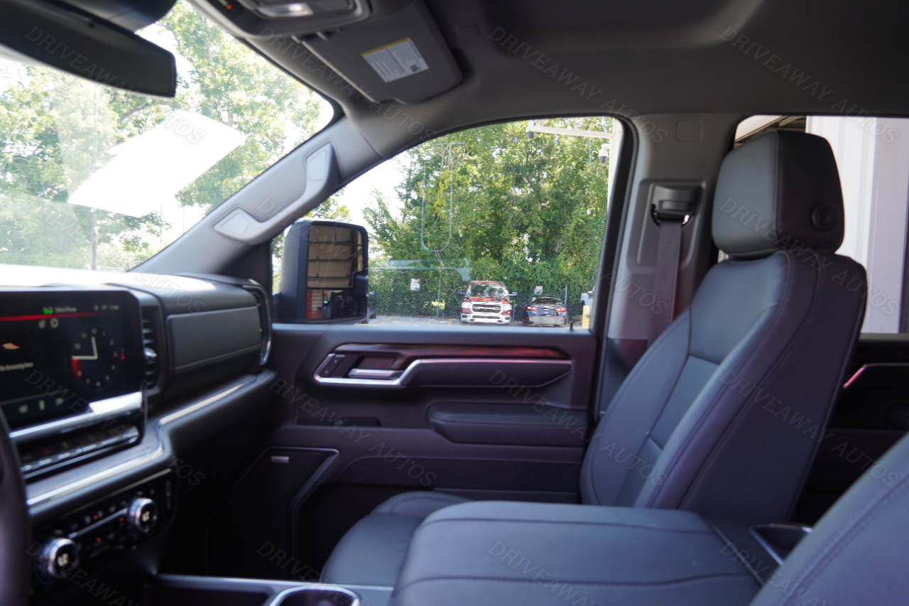 GMC Sierra 2500HD 4WD Crew Cab 159" SLT 2025 GMC Sierra 2500HD 4WD Crew Cab 159" SLT 2025