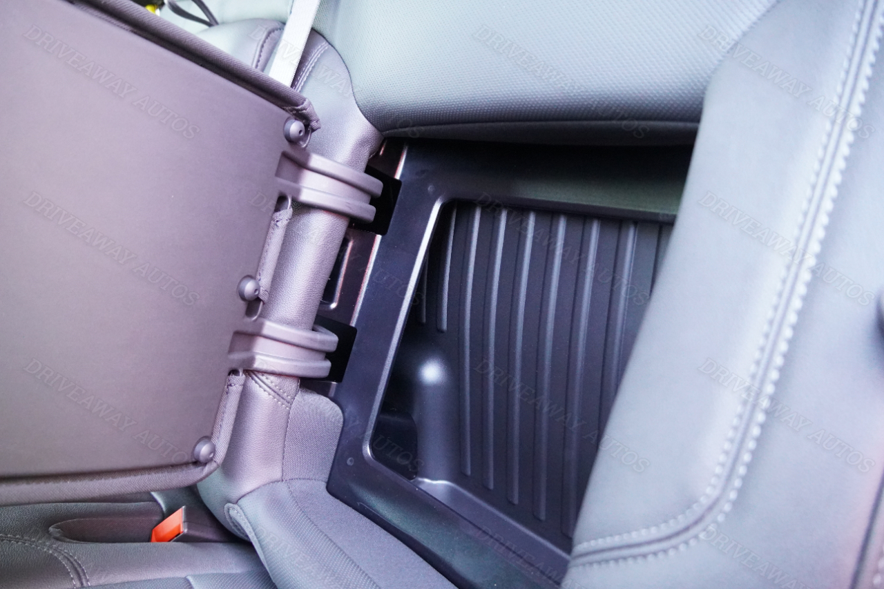 GMC Sierra 2500HD 4WD Crew Cab 159" SLT 2025 GMC Sierra 2500HD 4WD Crew Cab 159" SLT 2025