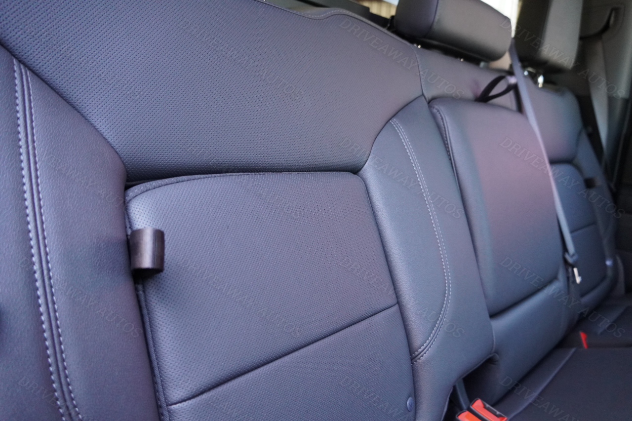 GMC Sierra 2500HD 4WD Crew Cab 159" SLT 2025 GMC Sierra 2500HD 4WD Crew Cab 159" SLT 2025