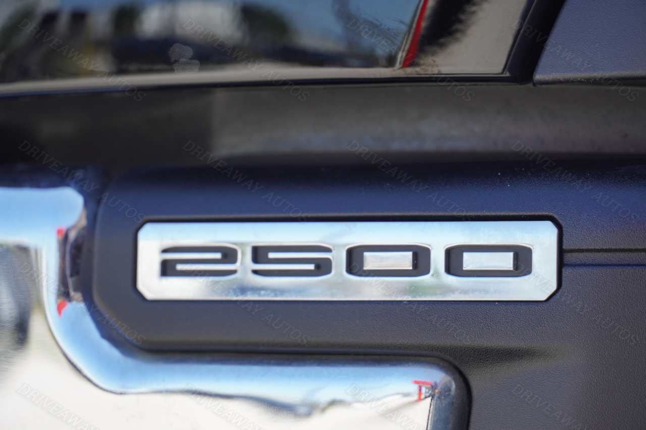 GMC Sierra 2500HD 4WD Crew Cab 159" SLT 2025 GMC Sierra 2500HD 4WD Crew Cab 159" SLT 2025