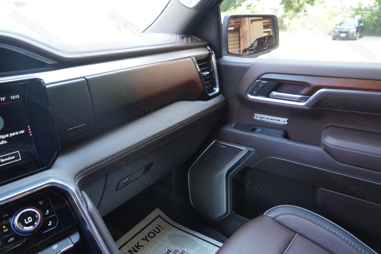 GMC Sierra 1500 4WD Crew Cab 147" Denali 2024 GMC Sierra 1500 4WD Crew Cab 147" Denali 2024