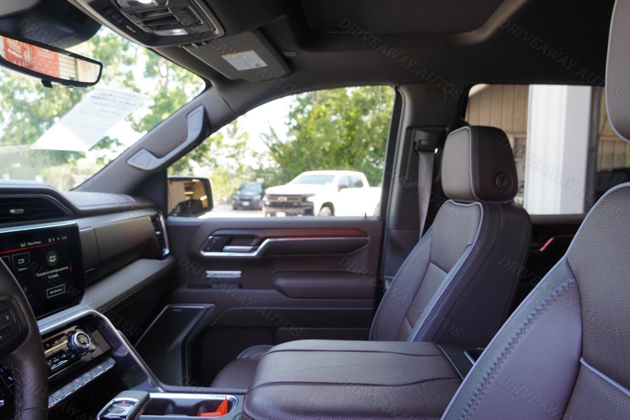 GMC Sierra 1500 4WD Crew Cab 147" Denali 2024 GMC Sierra 1500 4WD Crew Cab 147" Denali 2024