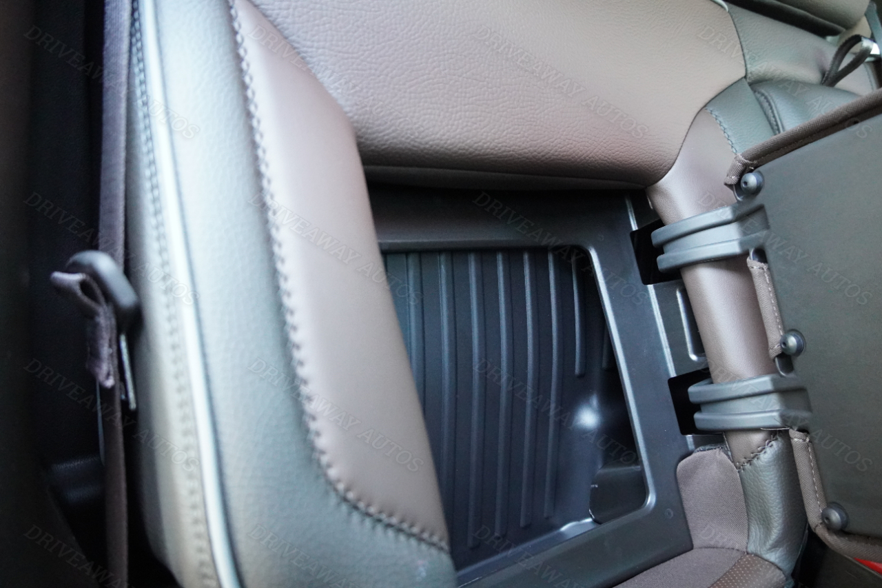 GMC Sierra 1500 4WD Crew Cab 147" Denali 2024 GMC Sierra 1500 4WD Crew Cab 147" Denali 2024