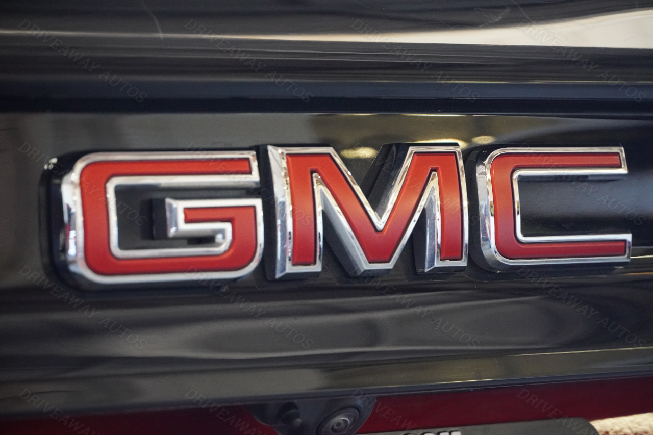 GMC Acadia FWD 4dr Elevation 2024 GMC Acadia FWD 4dr Elevation 2024