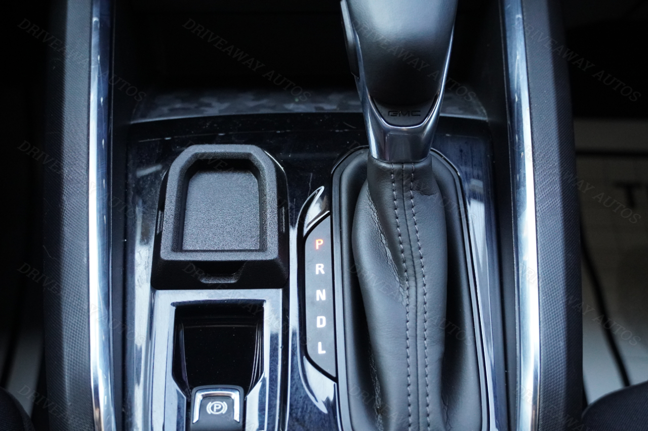 GMC Canyon 2WD Crew Cab Elevation 2024 GMC Canyon 2WD Crew Cab Elevation 2024