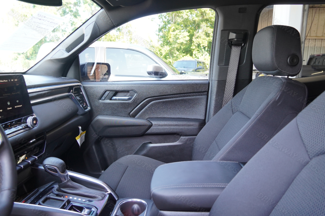 GMC Canyon 2WD Crew Cab Elevation 2024 GMC Canyon 2WD Crew Cab Elevation 2024