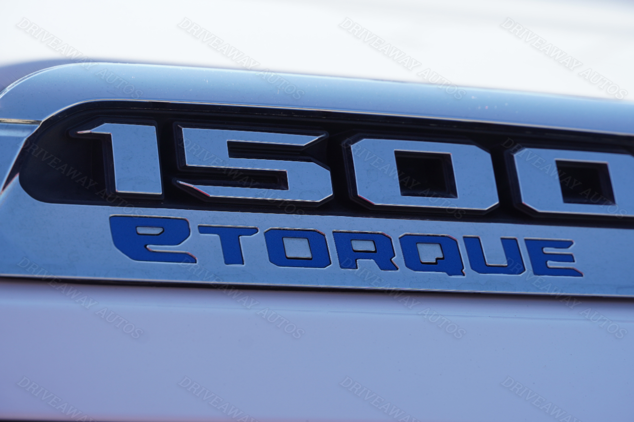 RAM 1500 Lone Star 4x2 Quad Cab 6'4" Box 2022 RAM 1500 Lone Star 4x2 Quad Cab 6'4" Box 2022