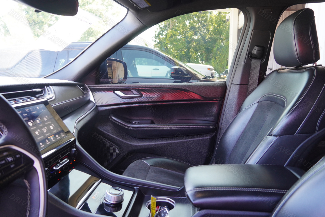 Jeep Grand Cherokee L Altitude 4x4 2023 Jeep Grand Cherokee L Altitude 4x4 2023