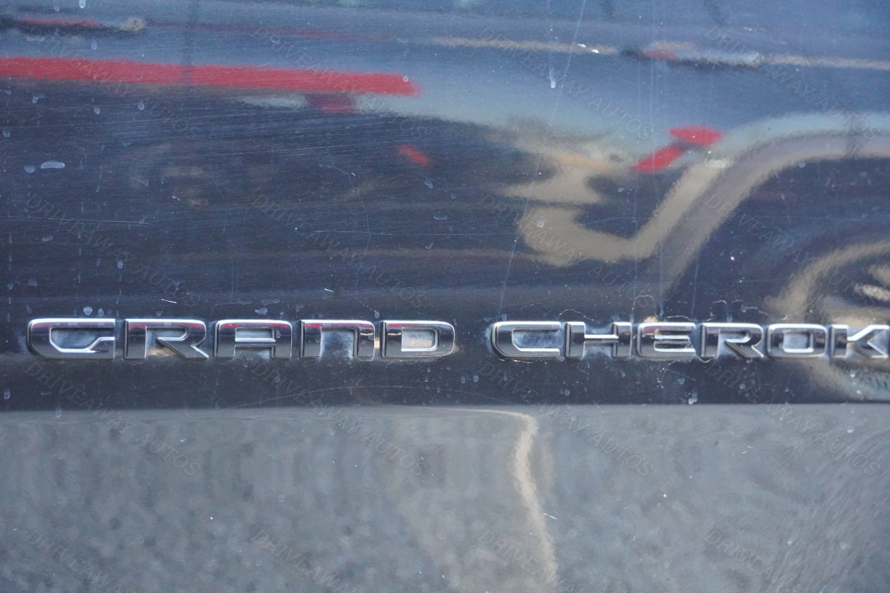 Jeep Grand Cherokee L Altitude 4x4 2023 Jeep Grand Cherokee L Altitude 4x4 2023