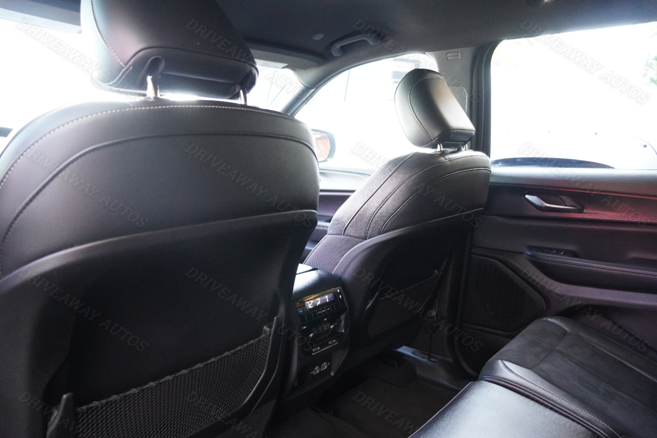 Jeep Grand Cherokee L Altitude 4x4 2024 Jeep Grand Cherokee L Altitude 4x4 2024